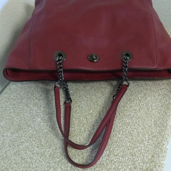 Coach Pebbled Leather Bag - Picture 6 of 8